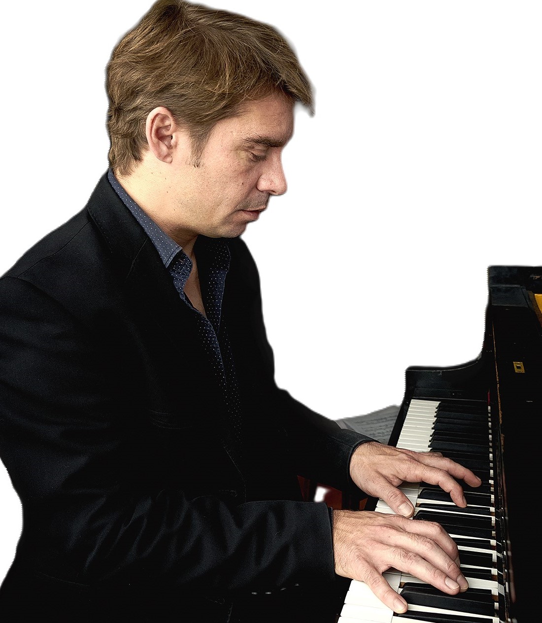 Gergő Teleki at the piano